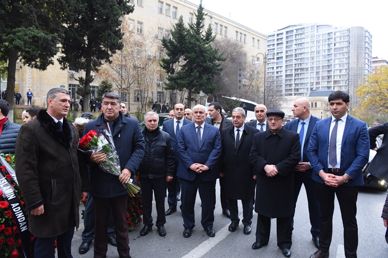 В АУЯ прошла церемония прощания с профессором Нураддином Казымовым