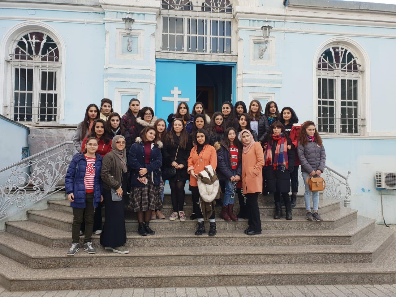 Студенты АУЯ посетили Русскую Православную Церковь