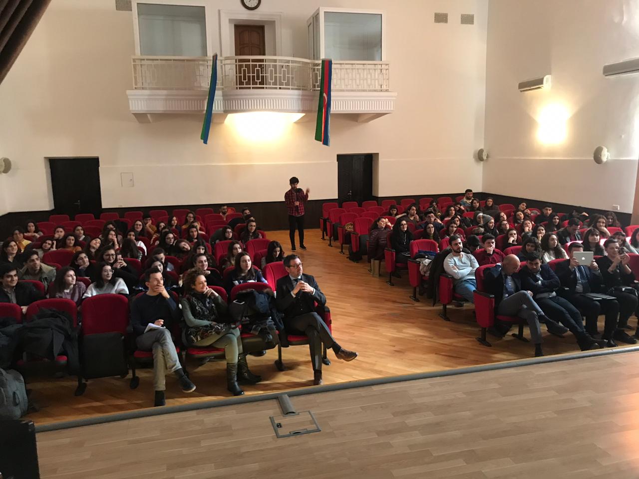 В АУЯ состоялось мероприятие, посвященное образованию в Италии