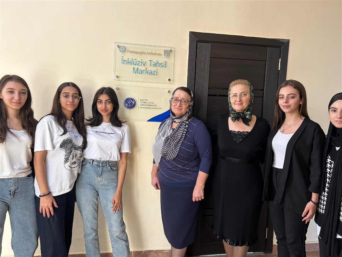 Центр Открытого Образования при Азербайджанском Университете Языков продолжает свою работу 