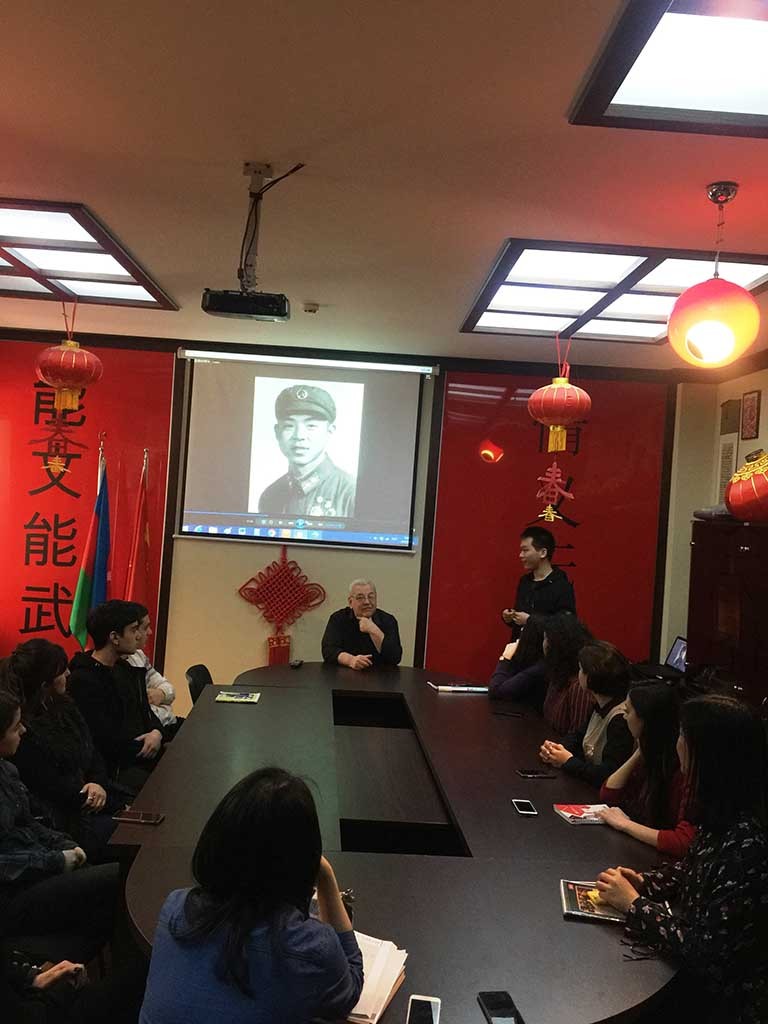 В Университете языков китайский День всенародной учебы