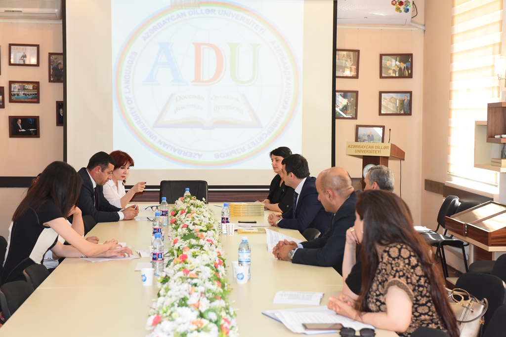 Успешно прошло секционное заседание конференции «Гейдар Алиев: идеология мультикультурализма и толерантности»