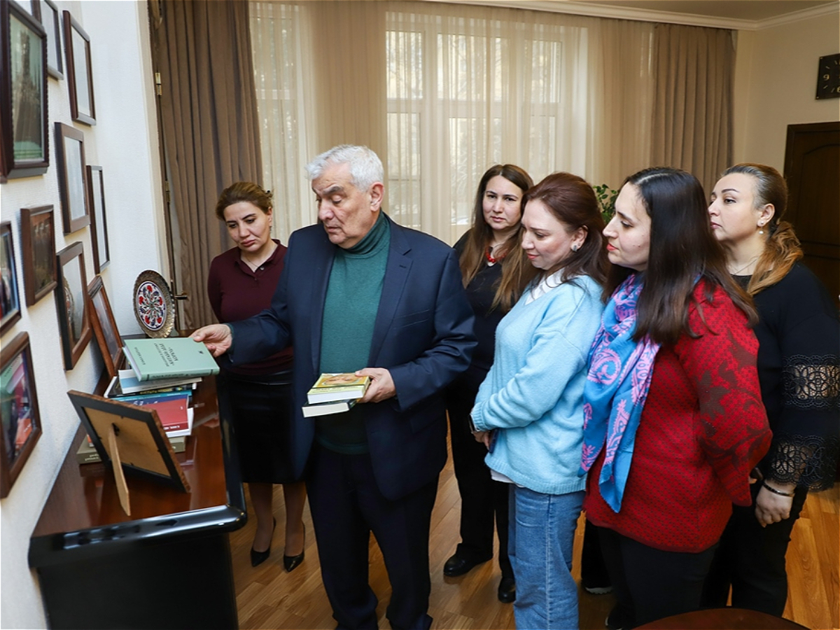 Состоялась встреча ректора АУЯ с переводчиками