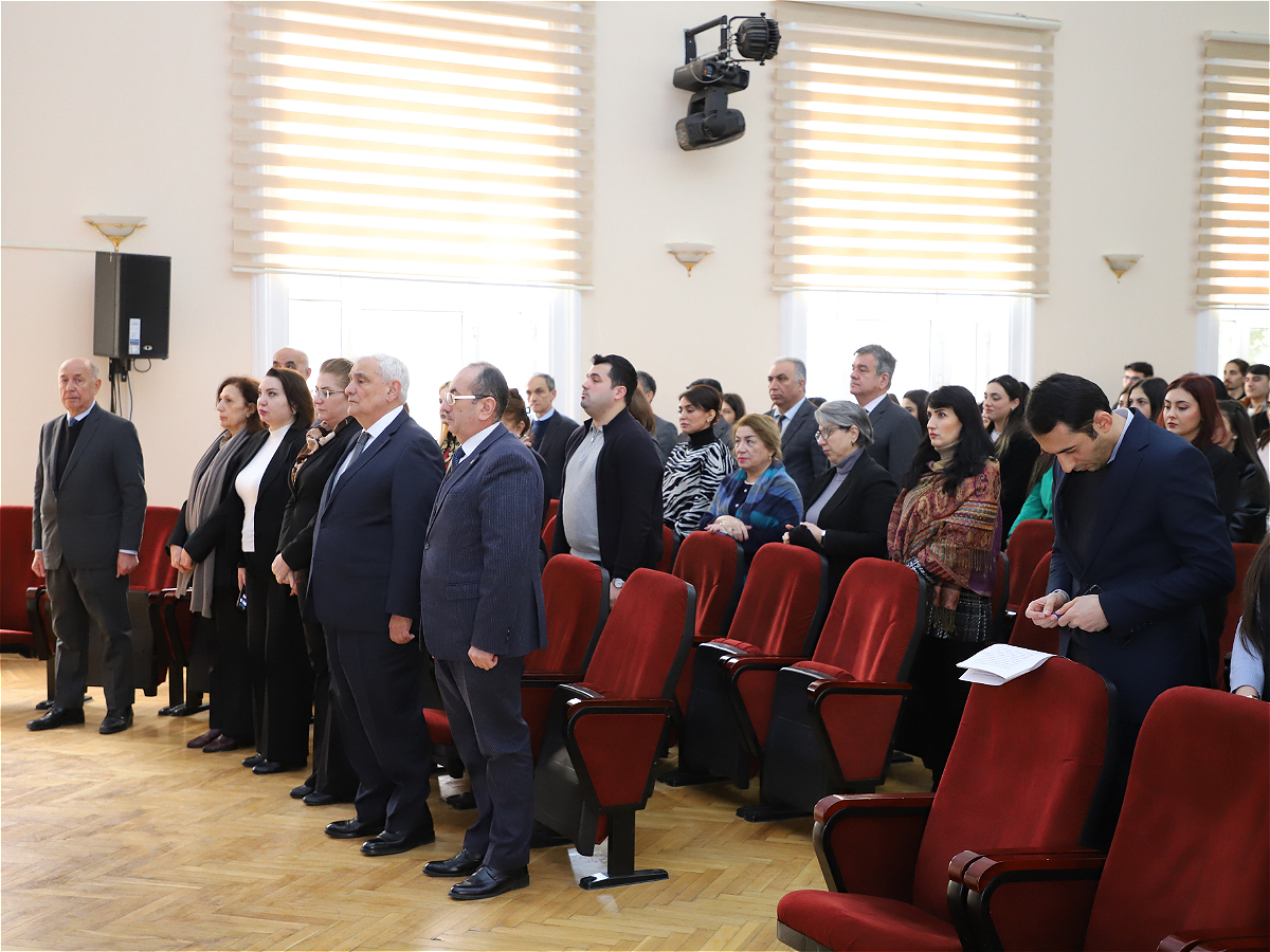 В АУЯ состоялось памятное мероприятие, посвященное Ходжалинской трагедии 