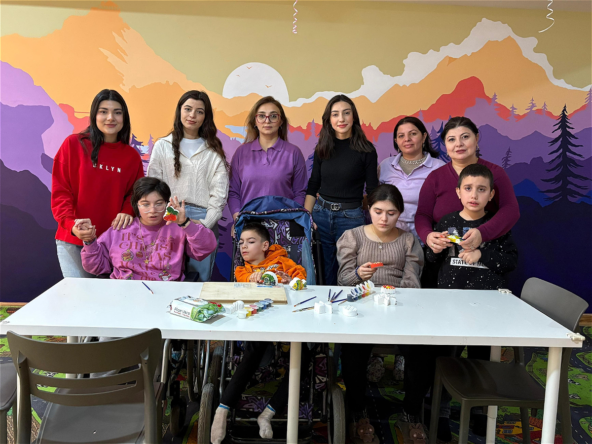 Master Class for Individuals with Special Needs Held at the "Tandem" Family Support Center 