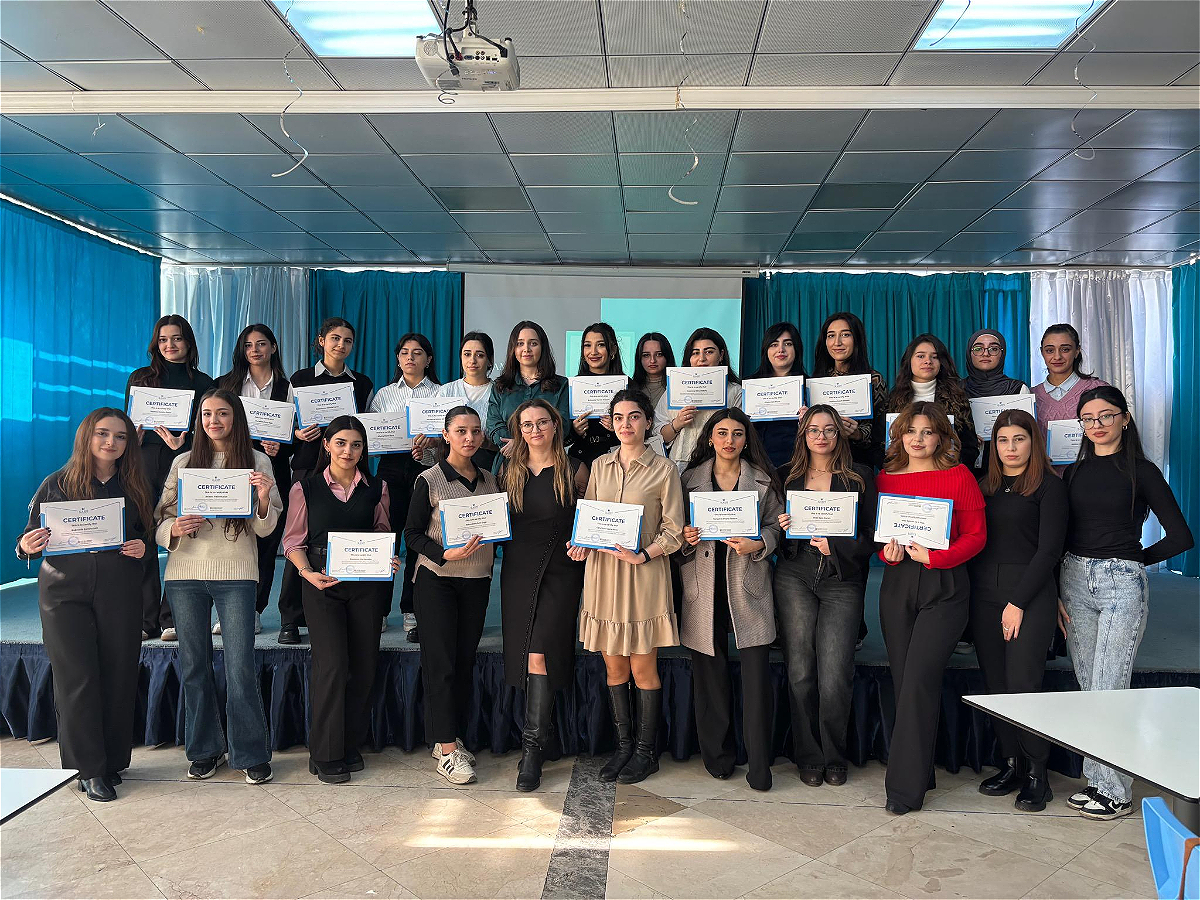 Training on "Unlocking Cambridge Curriculum" Held as Part of ADU-Kaspi Lyceum Collaboration 