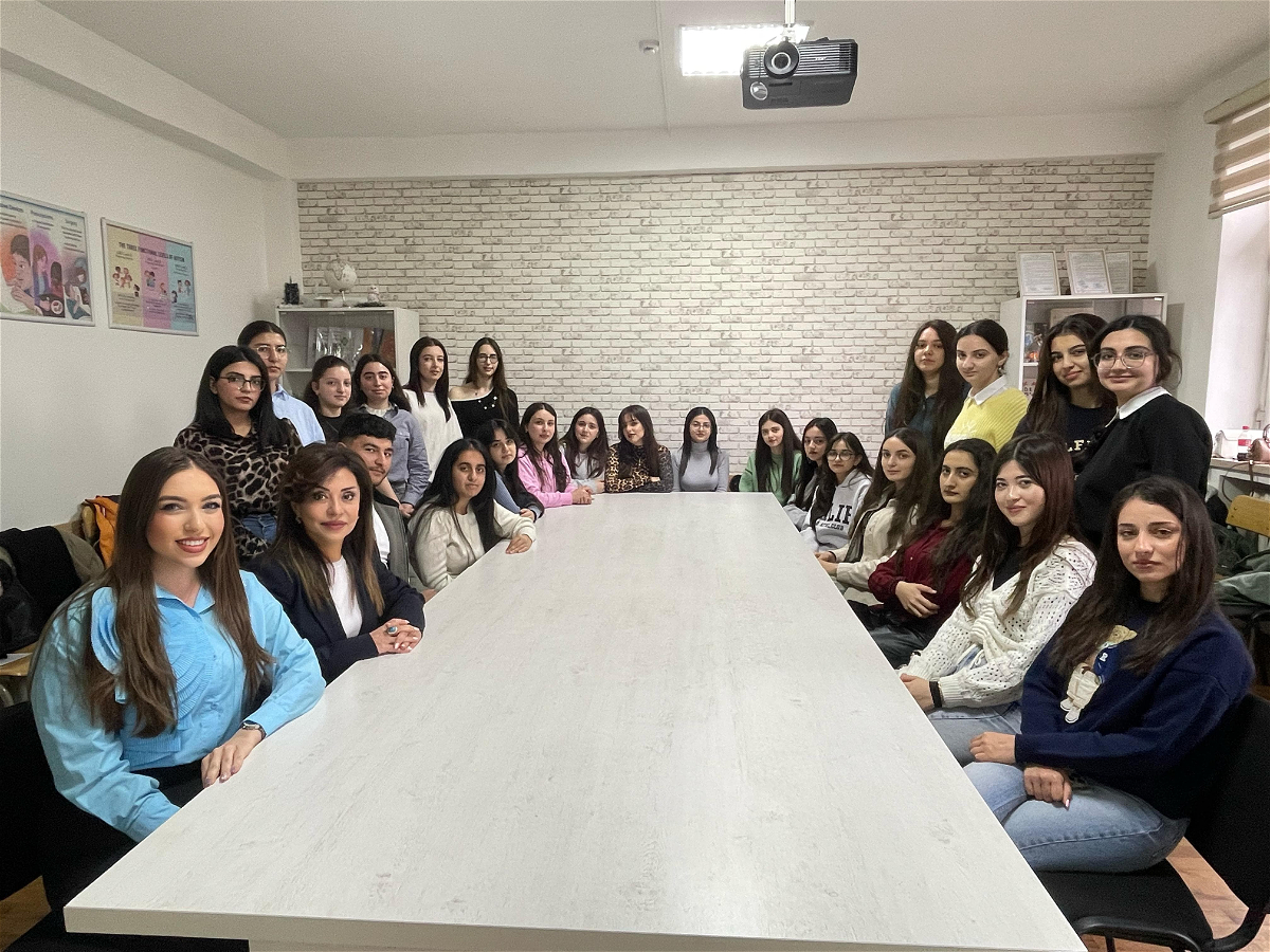 Autizm haqqında maarifləndirmə ayı çərçivəsində silsilə tədbirlər davam edir
